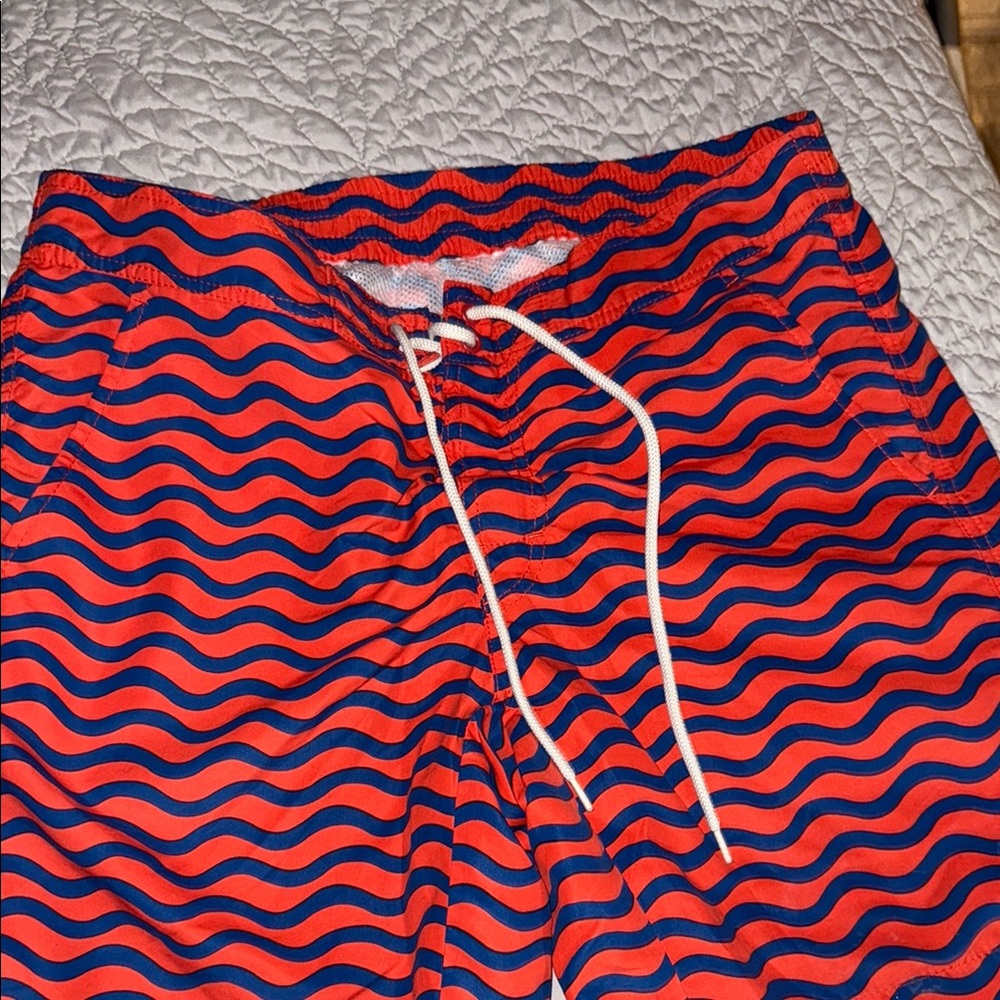 Uniqlo Red and Navy Wave Pattern Board Shorts